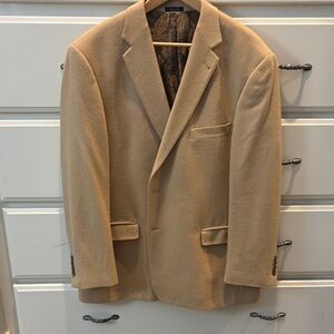 Cream Blazer with Notched Lapels and Regular Fit